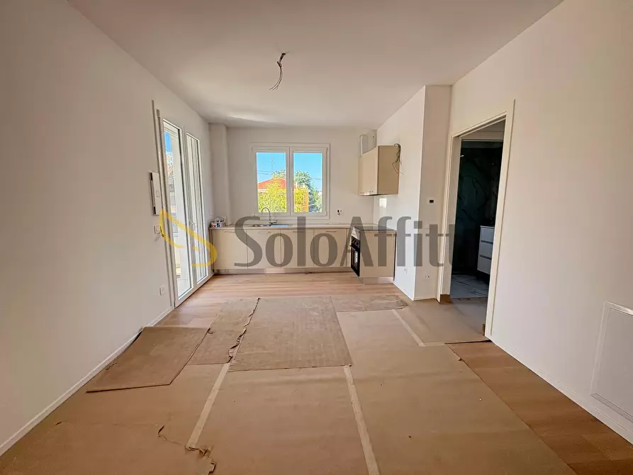 Immagine 2 di Trilocale in affitto  in Via Monte Titano 75 a Rimini