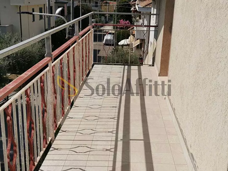 Immagine 4 di Quadrilocale in affitto  in Viale Villadose a Riccione