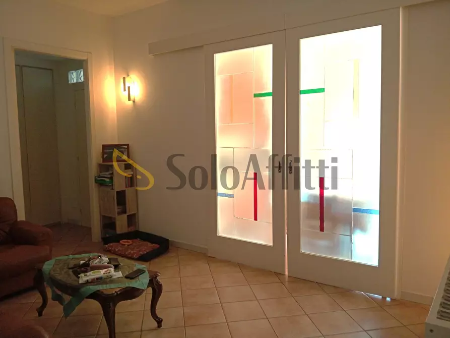 Immagine 4 di Trilocale in affitto  a Falconara Marittima