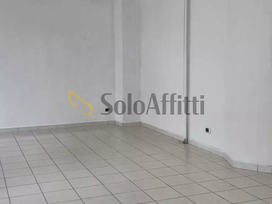Immagine 14 di Locale commerciale in affitto  in Via Dante Di Nanni 64 a Torino