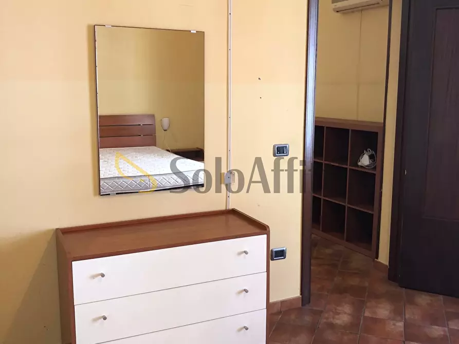 Immagine 17 di Bilocale in affitto  a Catania
