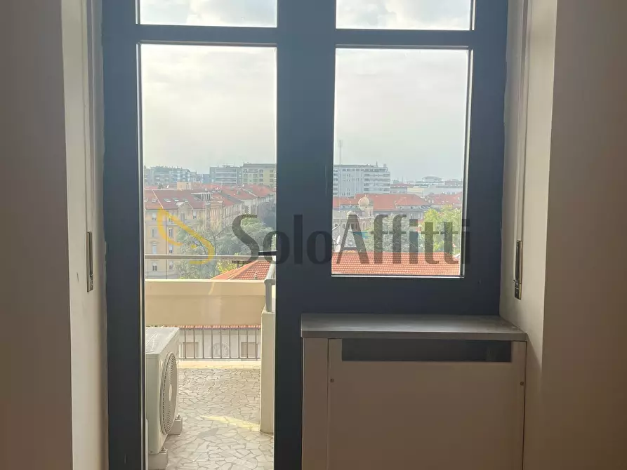 Immagine 8 di Trilocale in affitto  in Corso Galileo Ferraris a Torino