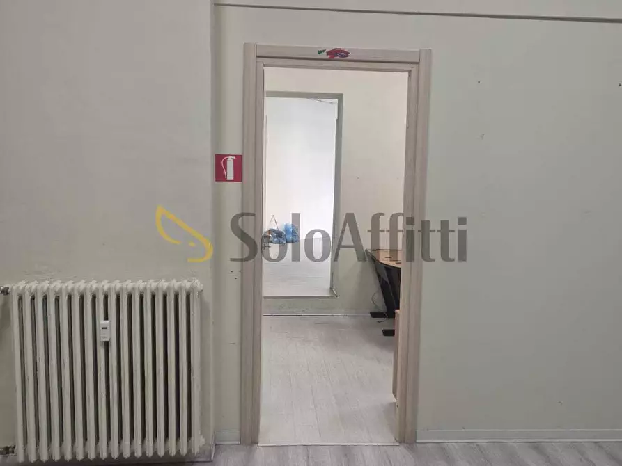 Immagine 4 di Ufficio in affitto  in Corso Regina Margherita 10100 a Torino