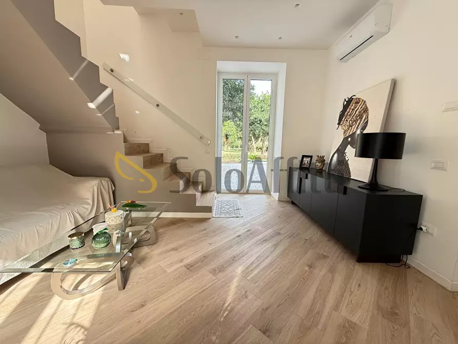 Immagine 9 di Villa in affitto  in Via Ten. Politano 4 a Caserta