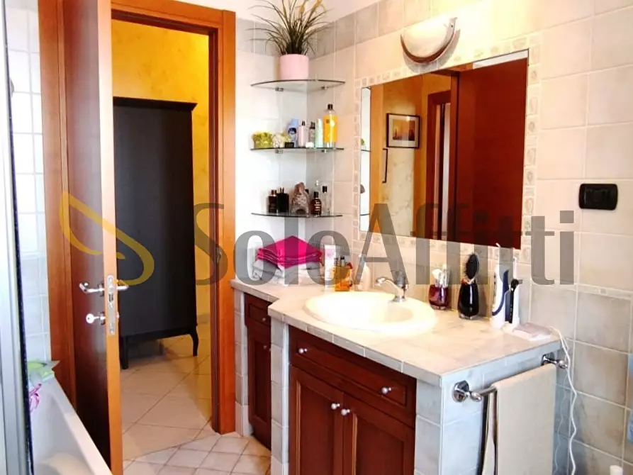 Immagine 13 di Trilocale in affitto  in via Arno a Rivoli