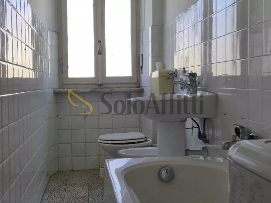 Immagine 27 di Bilocale in affitto  in VIA REY 13 a Torino