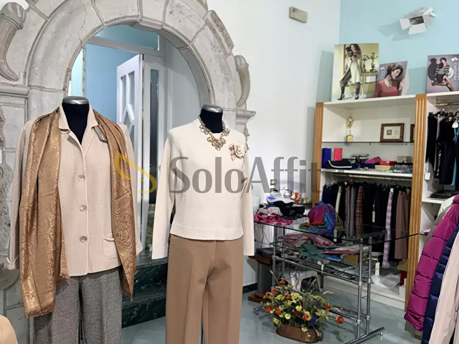 Immagine 4 di Locale commerciale in affitto  in Via Pretoria 117 a Potenza