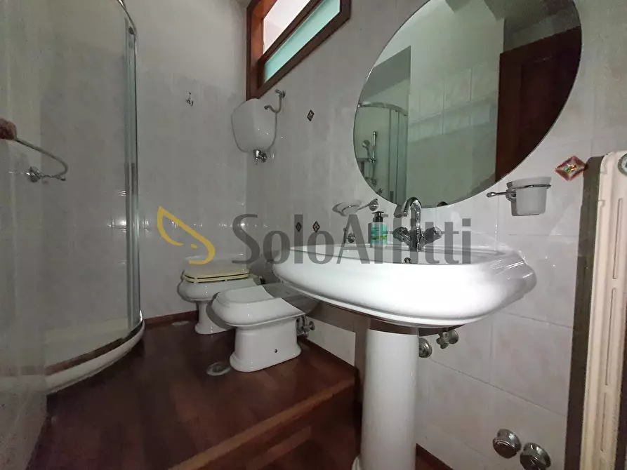 Immagine 20 di Quadrilocale in affitto  a Catanzaro