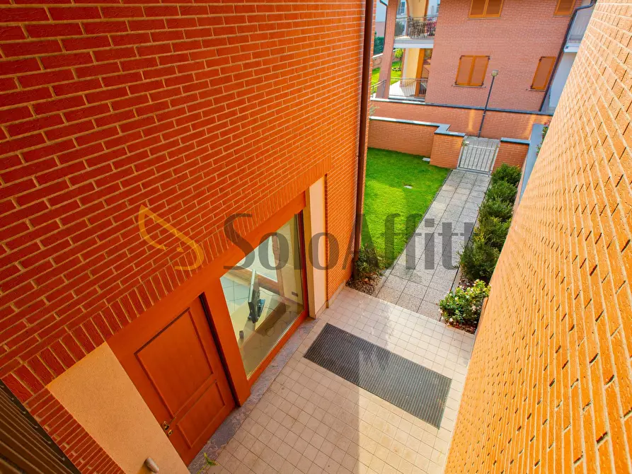 Immagine 33 di Villetta a schiera in affitto  in Via Bienate 4 a Busto Arsizio