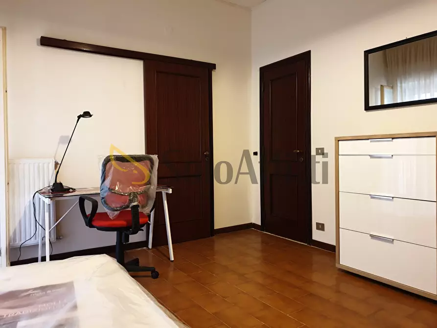 Immagine 7 di Pentalocale in affitto  a Catanzaro