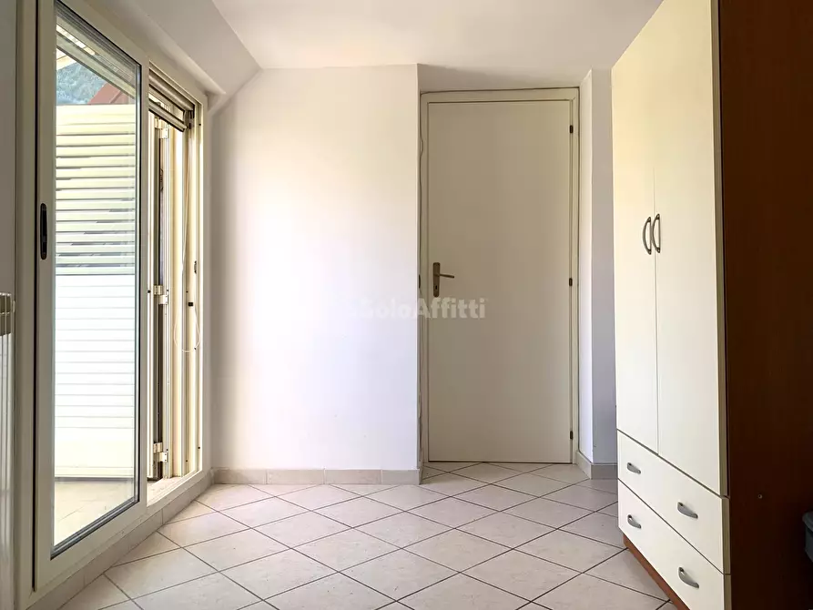 Immagine 14 di Mansarda in affitto  a Catanzaro