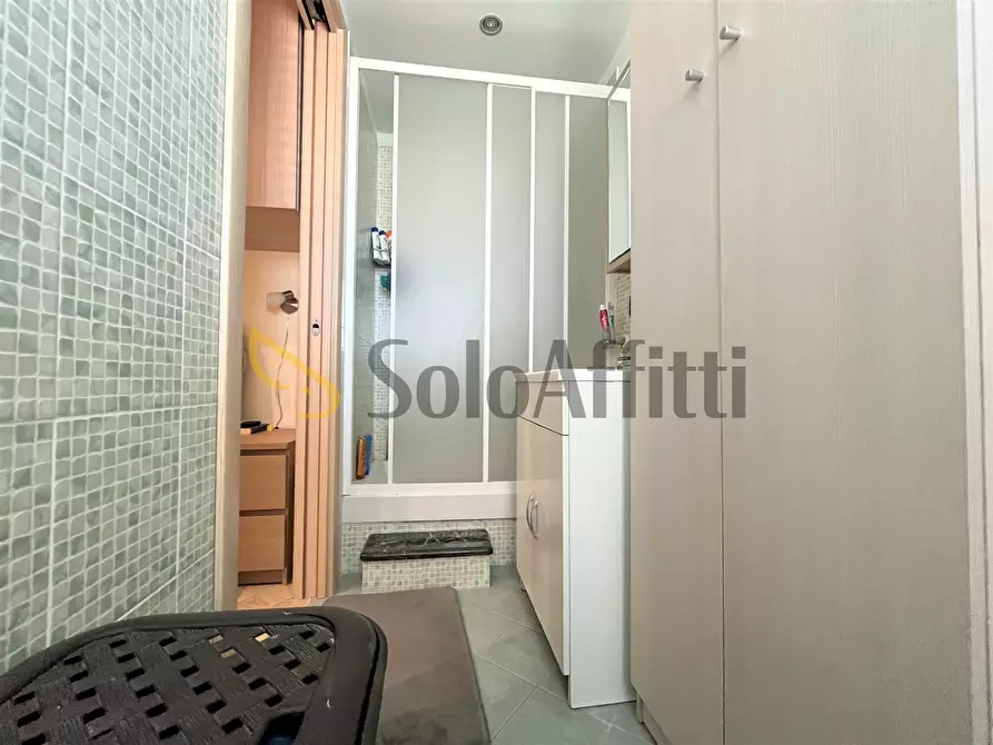 Immagine 15 di Stanza singola in affitto  a Catanzaro