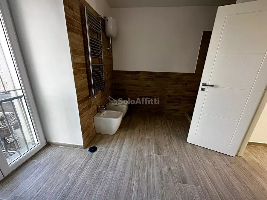 Immagine 14 di Trilocale in affitto  in Via delle Ferriere 20 a Caserta