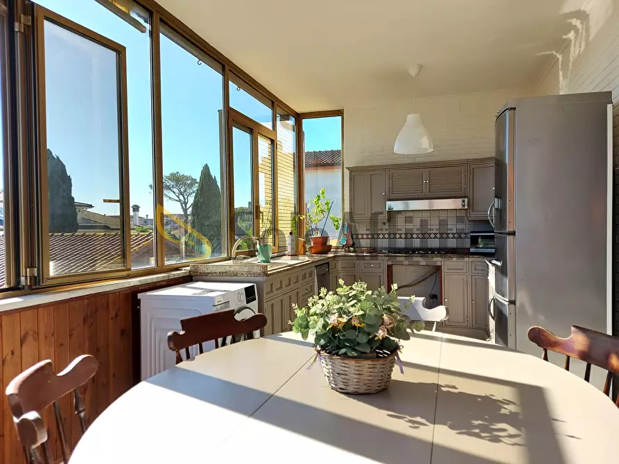 Immagine 11 di Trilocale in affitto  in Via Trincea delle Frasche a Fiumicino