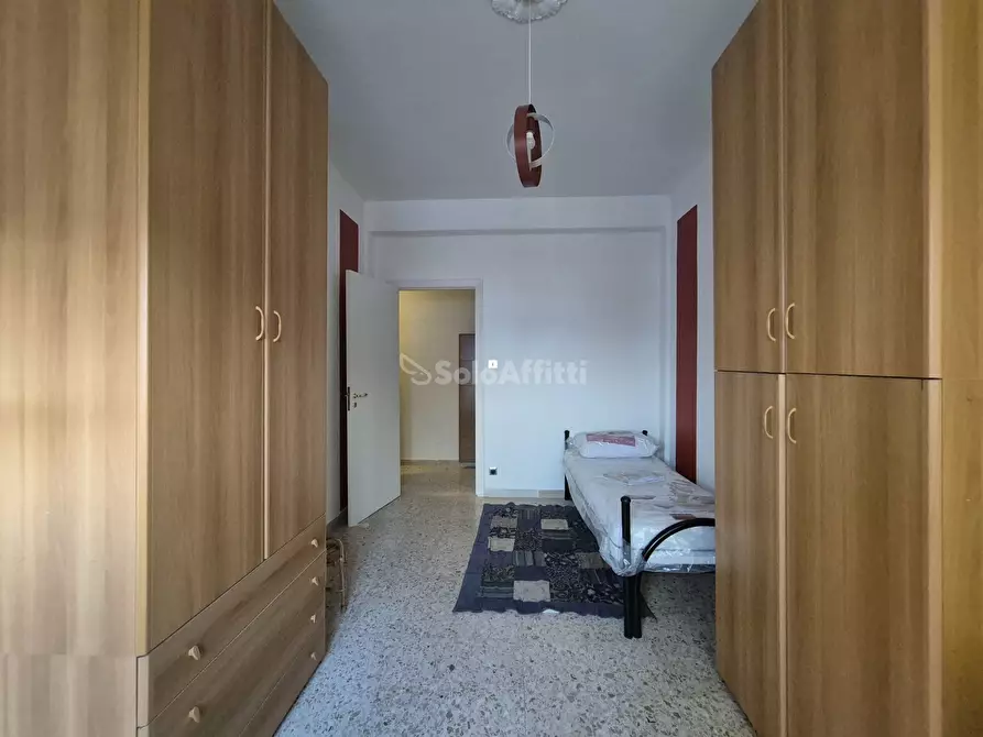 Immagine 11 di Stanza singola in affitto  a Catanzaro