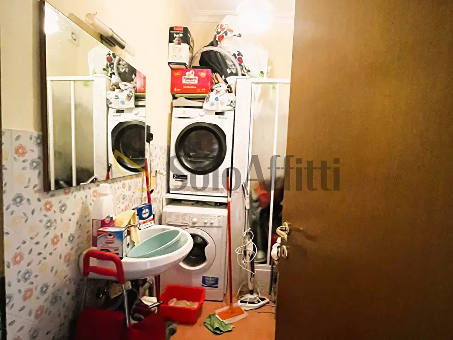 Immagine 24 di Trilocale in affitto  in via Pomezia a Roma