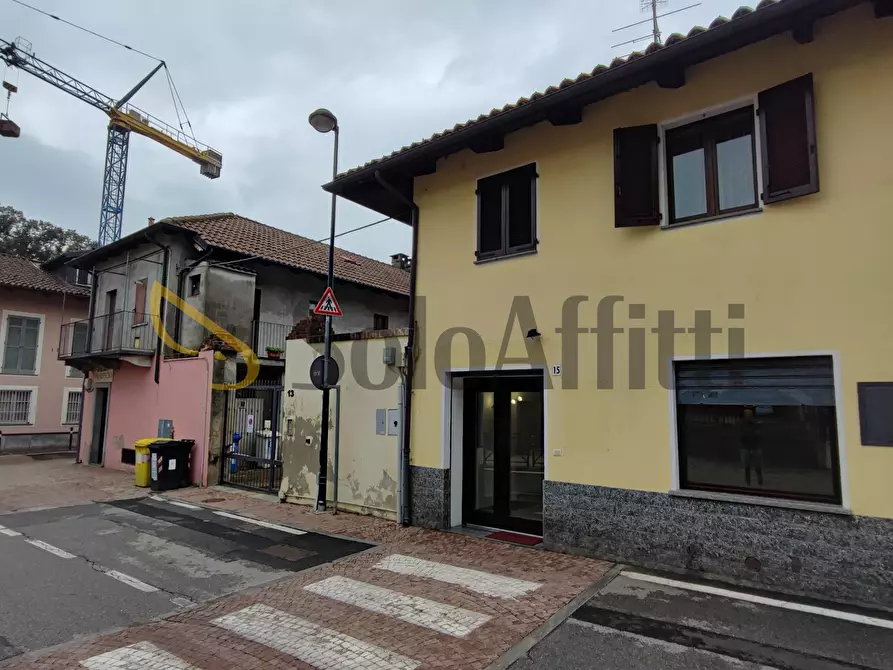 Immagine 1 di Locale commerciale in affitto  in Via Maria Teresa Fornasio a Beinasco