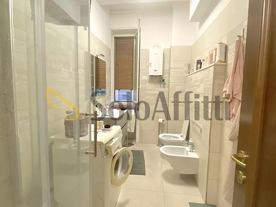 Immagine 18 di Stanza singola in affitto  in Via Cristoforo Colombo 348 a Roma