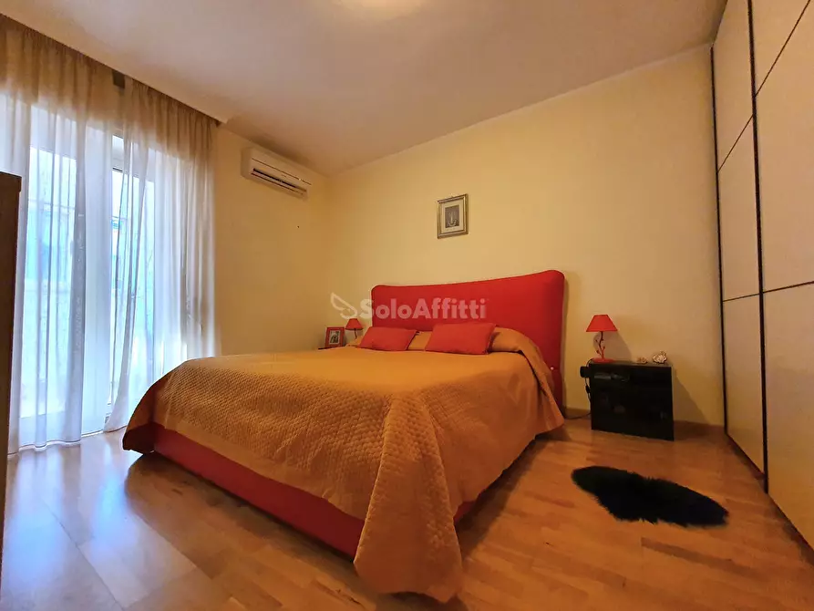 Immagine 10 di Trilocale in affitto  a Catanzaro