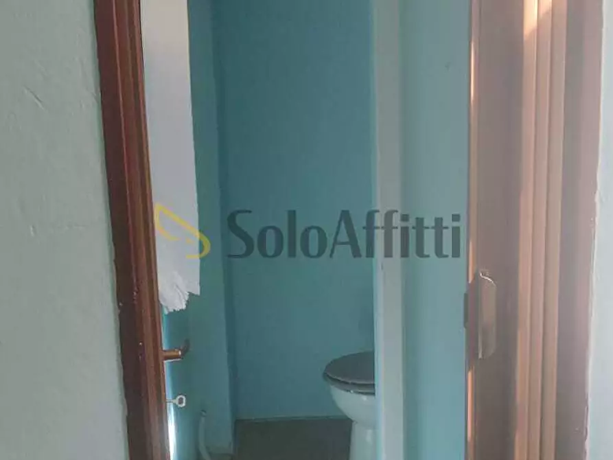 Immagine 3 di Locale commerciale in affitto  in Corso Alessandro Manzoni 92 a Pavia