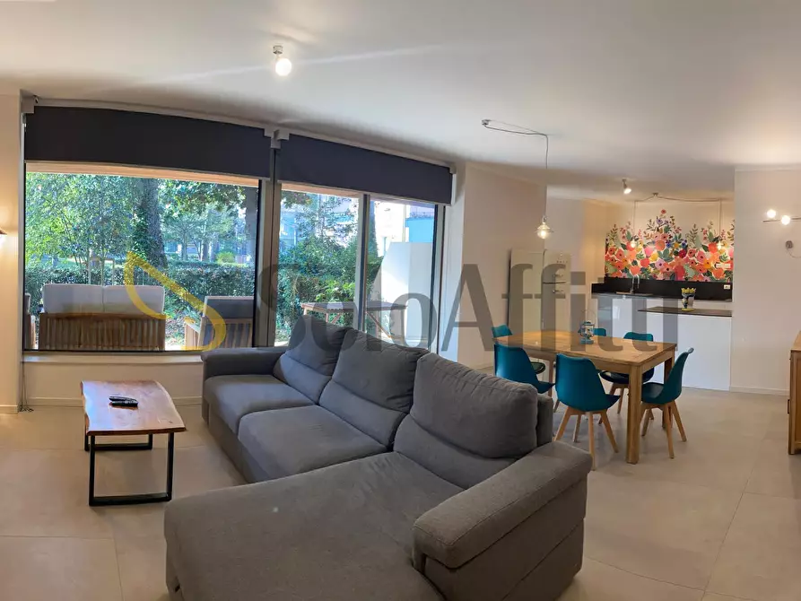 Immagine 2 di Quadrilocale in affitto  in Viale dei Mille 1 a Riccione