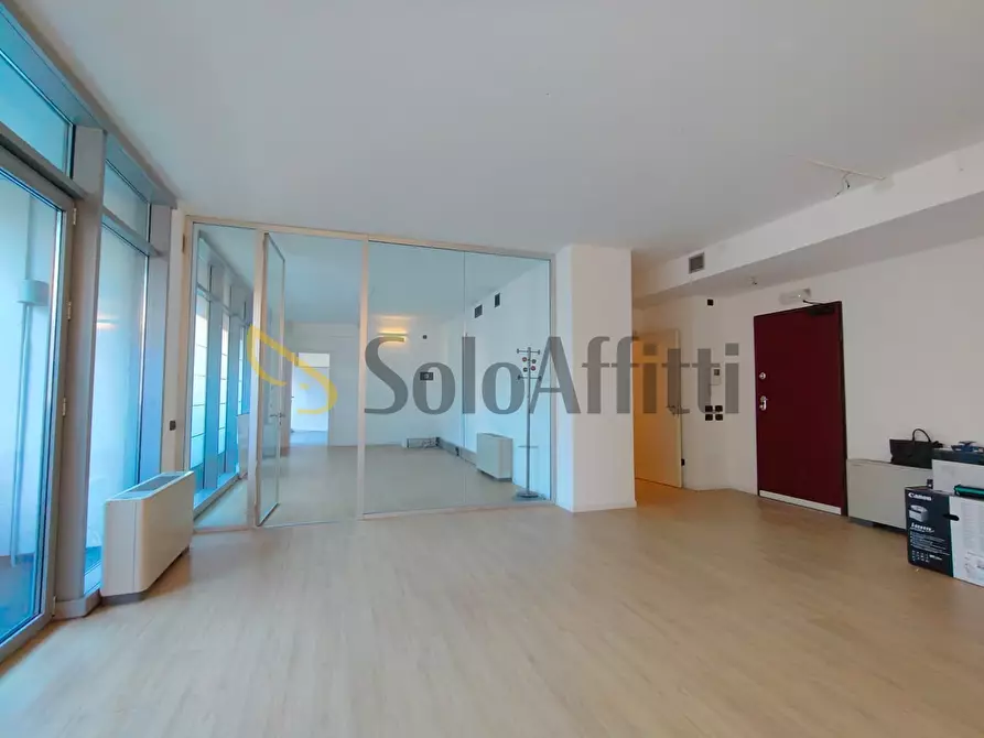 Immagine 1 di Ufficio in affitto  a Gallarate