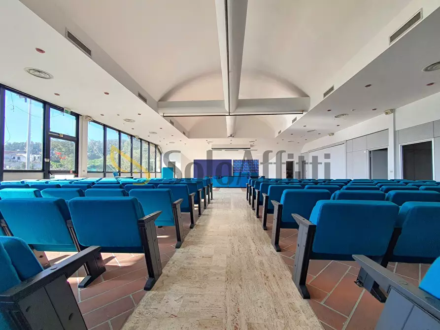 Immagine 2 di Ufficio in affitto  a Catanzaro