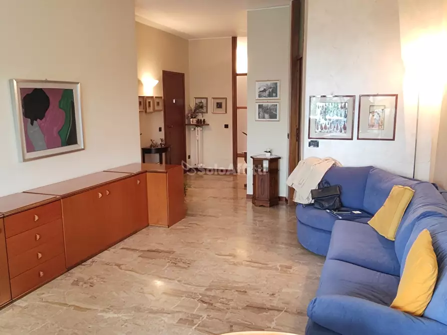 Immagine 1 di Trilocale in affitto  in VIA GUARDI 50 a Cinisello Balsamo