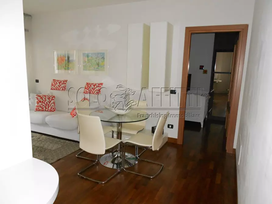 Immagine 3 di Bilocale in affitto  in Via Baldassarre Peruzzi a Fiumicino