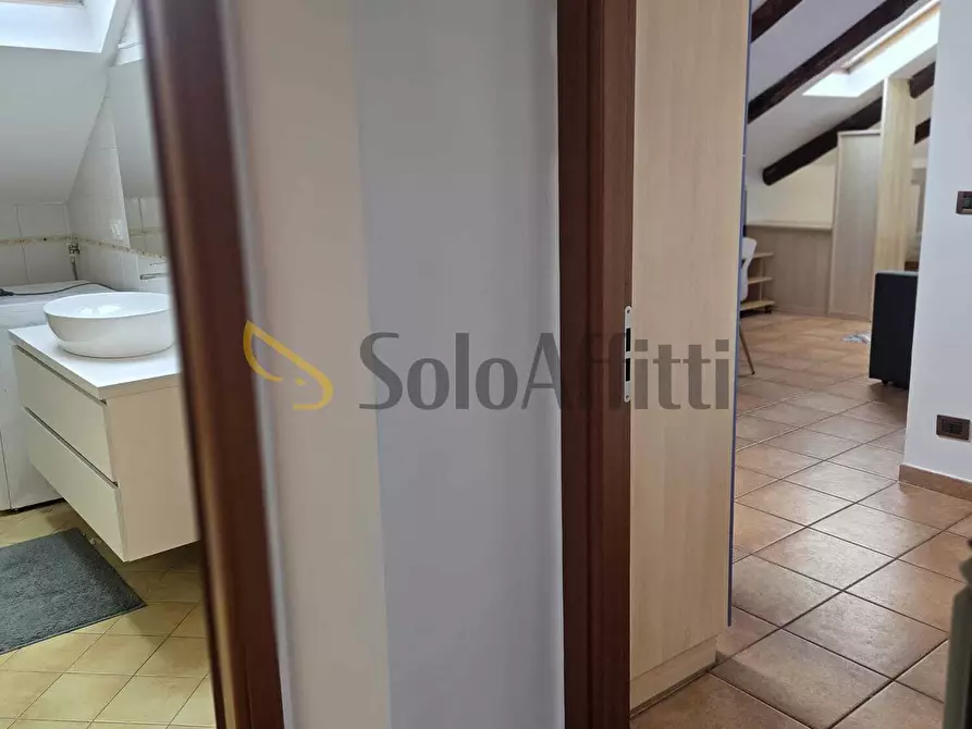 Immagine 12 di Bilocale in affitto  in Via Moretta a Torino
