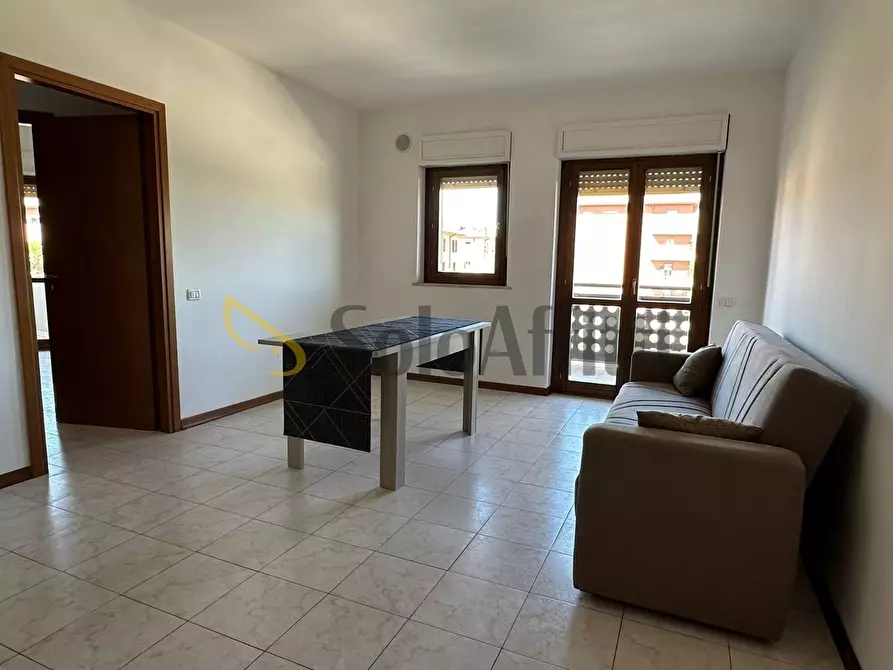 Immagine 2 di Bilocale in affitto  in Via Campania a Terni
