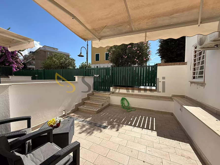 Immagine 5 di Stanza singola in affitto  in Via delle Ondine a Anzio