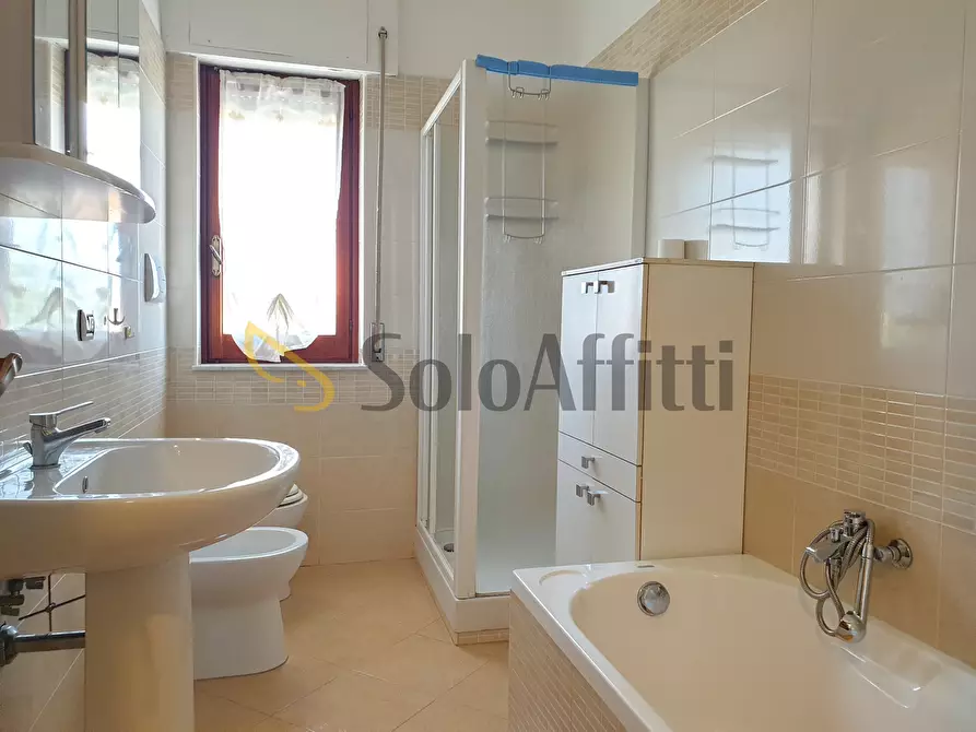 Immagine 12 di Quadrilocale in affitto  a Catanzaro