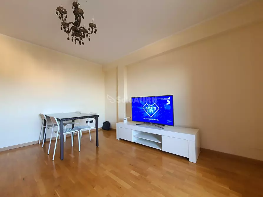 Immagine 2 di Trilocale in affitto  a Catanzaro