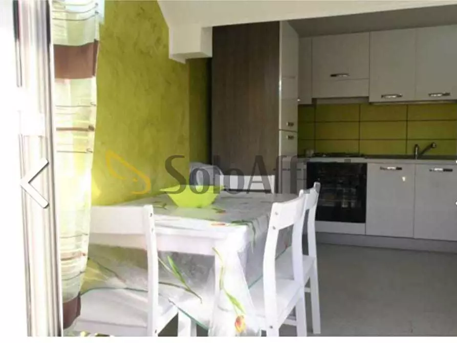 Immagine 11 di Trilocale in affitto  in Via Vittorio Emanuele 167 a Giardini-Naxos