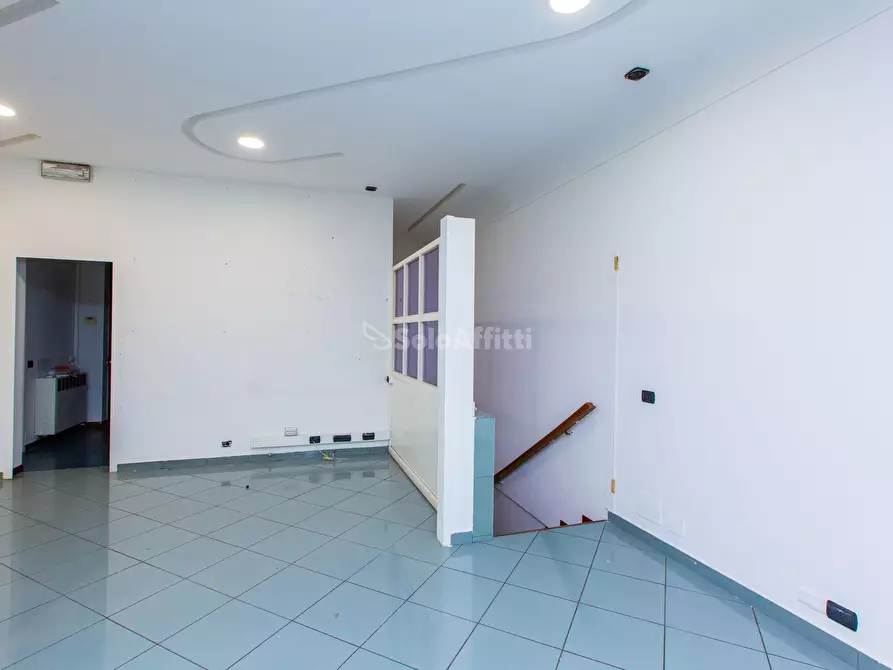 Immagine 56 di Locale commerciale in affitto  in Viale Lombardia 14 a Busto Arsizio