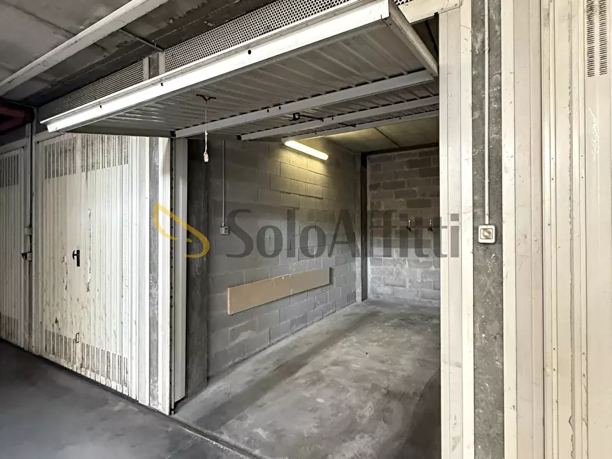 Immagine 14 di Garage in affitto  in Via Arbe 20 a Torino