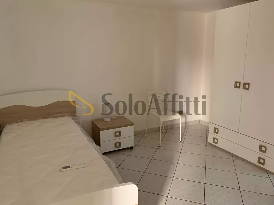 Immagine 4 di Stanza singola in affitto  a Catania