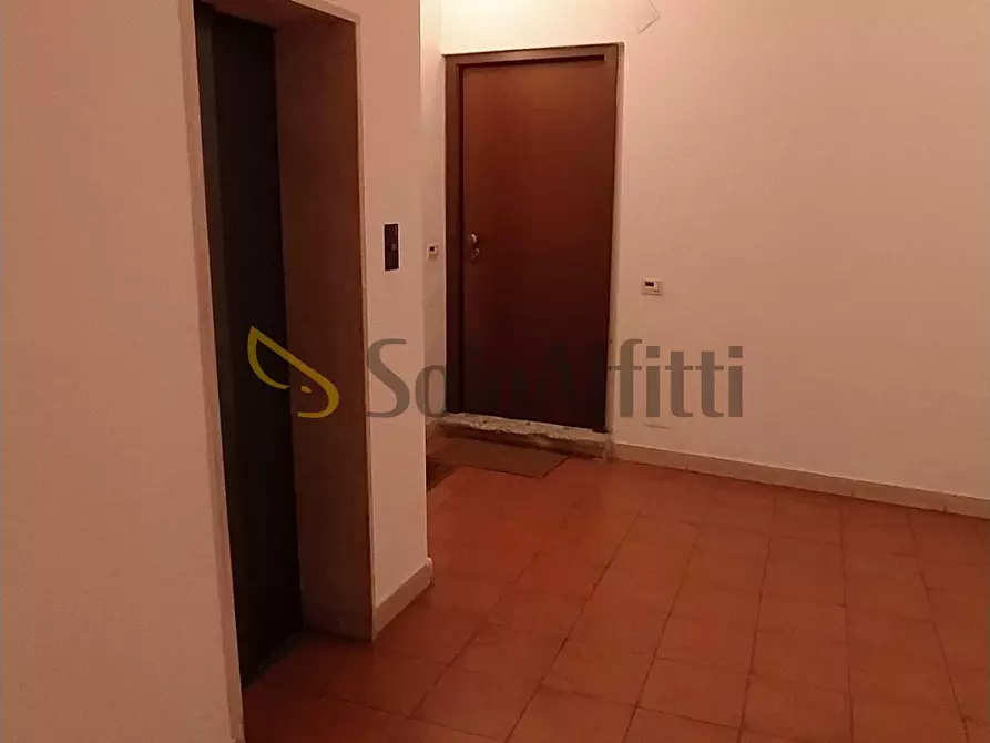 Immagine 16 di Bilocale in affitto  in Via Cavour a Terni