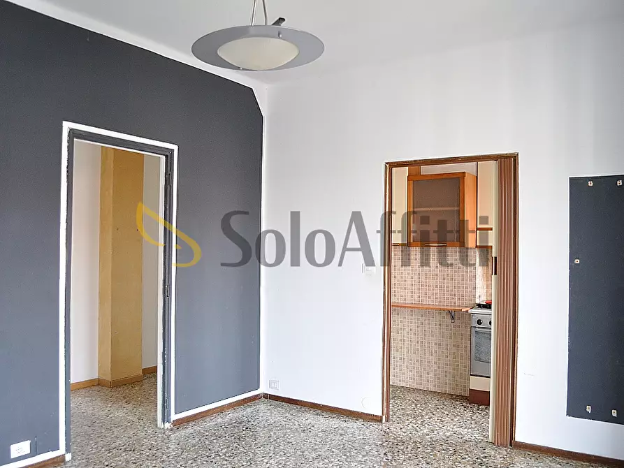 Immagine 1 di Trilocale in affitto  in Via Giosuè Carducci 20 a Settimo Torinese