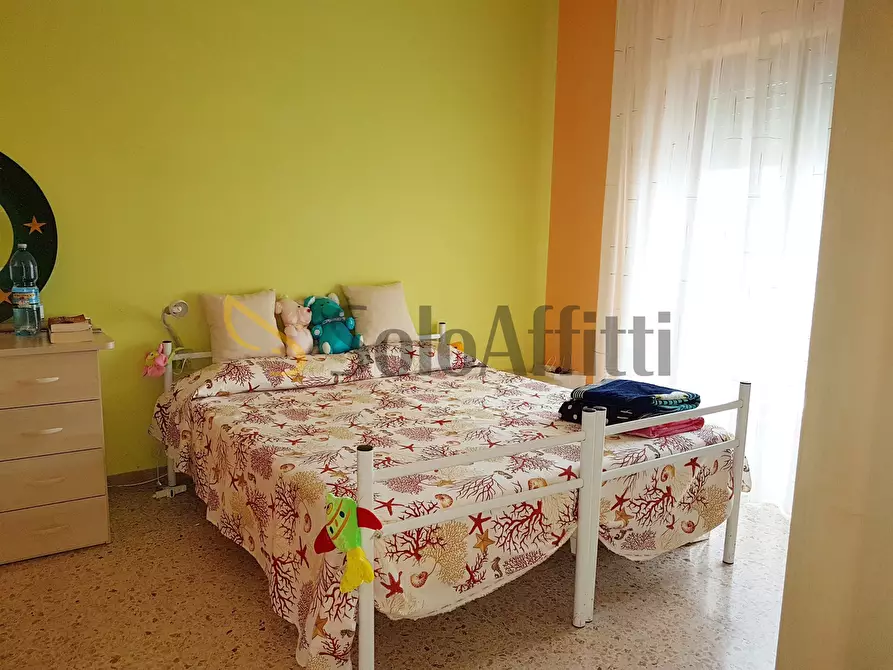Immagine 9 di Stanza singola in affitto  a Catanzaro
