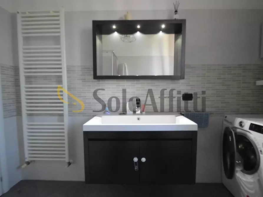 Immagine 8 di Bilocale in affitto  in Via Giuseppe di Vittorio 3 a Lacchiarella