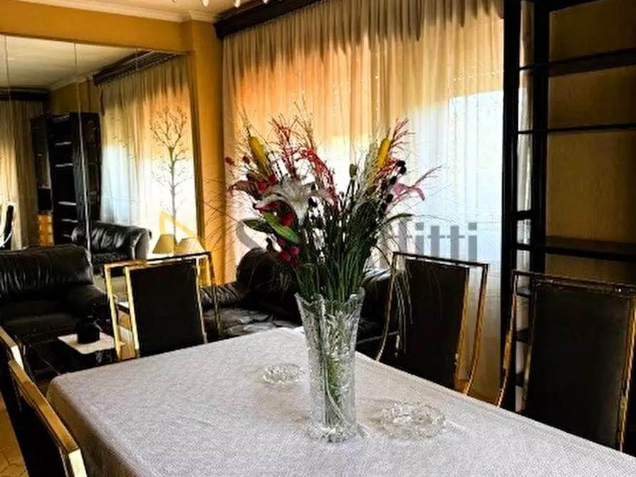 Immagine 2 di Quadrilocale in affitto  in Via Quirino Majorana 171 a Roma