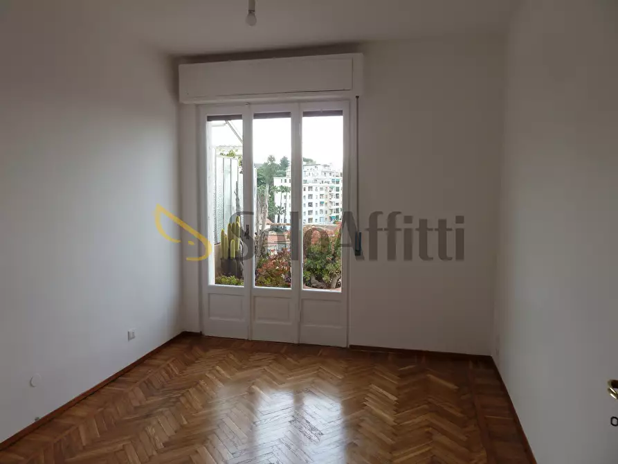 Immagine 11 di Trilocale in affitto  in Via Zeffiro Massa 289 a San Remo