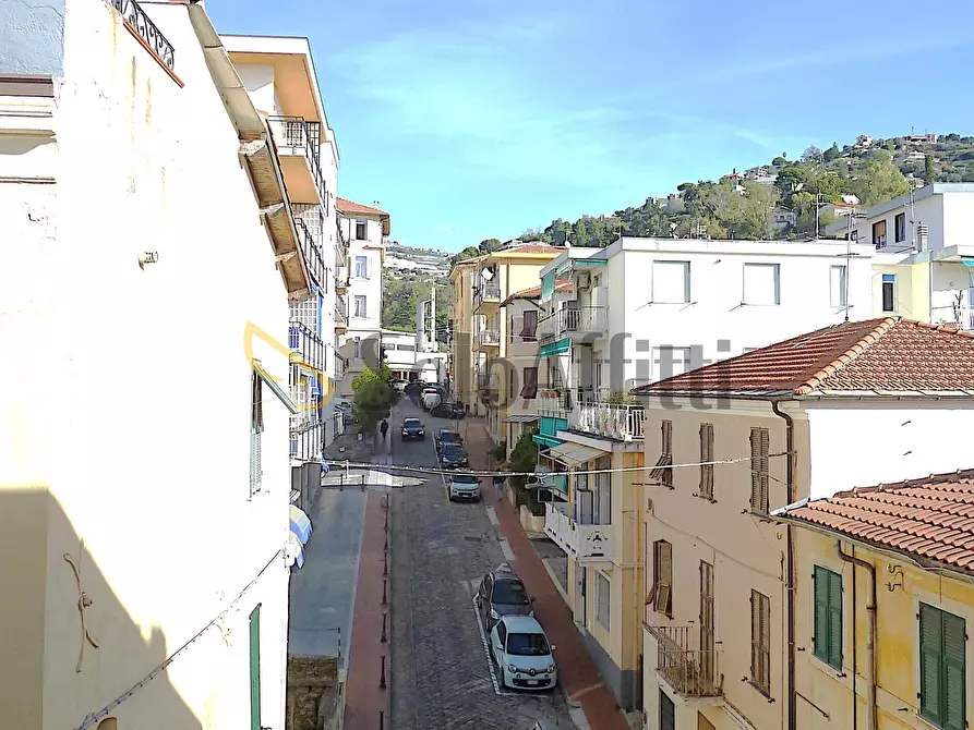 Immagine 14 di Quadrilocale in affitto  in Via Roma 63 a Ospedaletti