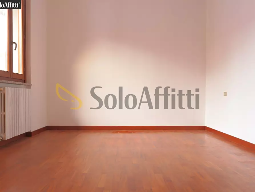 Immagine 11 di Trilocale in affitto  in Via Alessandro Volta 48 a Desio