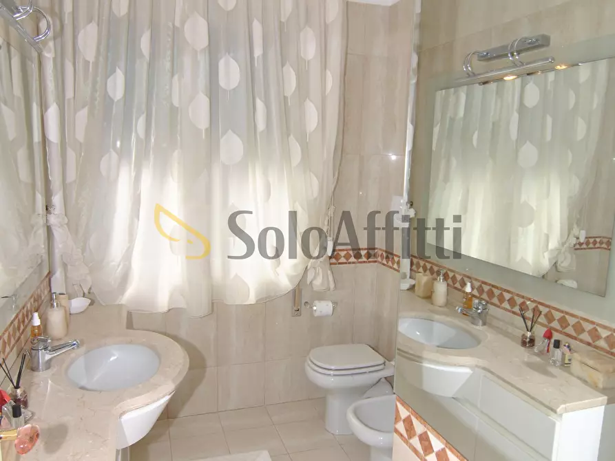 Immagine 23 di Quadrilocale in affitto  in Viale Giovanni Boccaccio 5 a Livorno