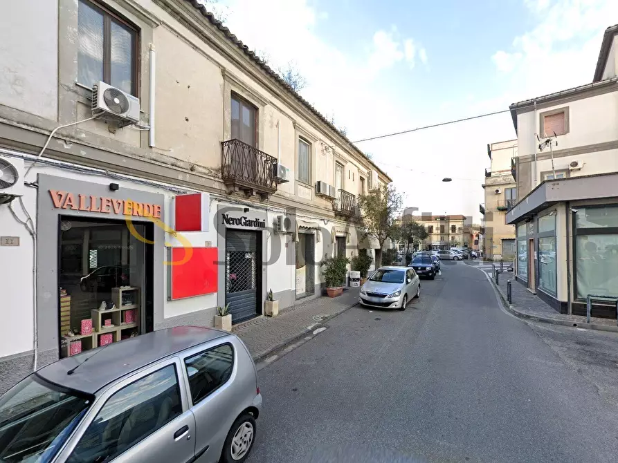 Immagine 5 di Locale commerciale in affitto  in Via Tommaso Gullì 9 a Catanzaro