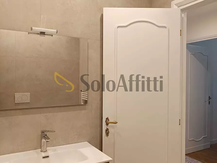 Immagine 35 di Appartamento in affitto  in Via Anapo 28 a Roma