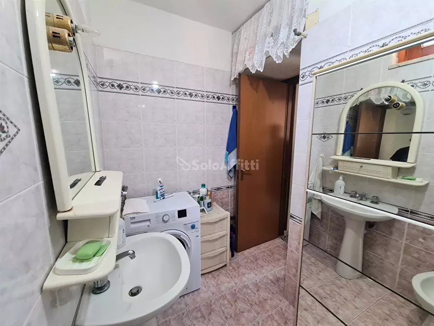 Immagine 11 di Trilocale in affitto  a Catanzaro